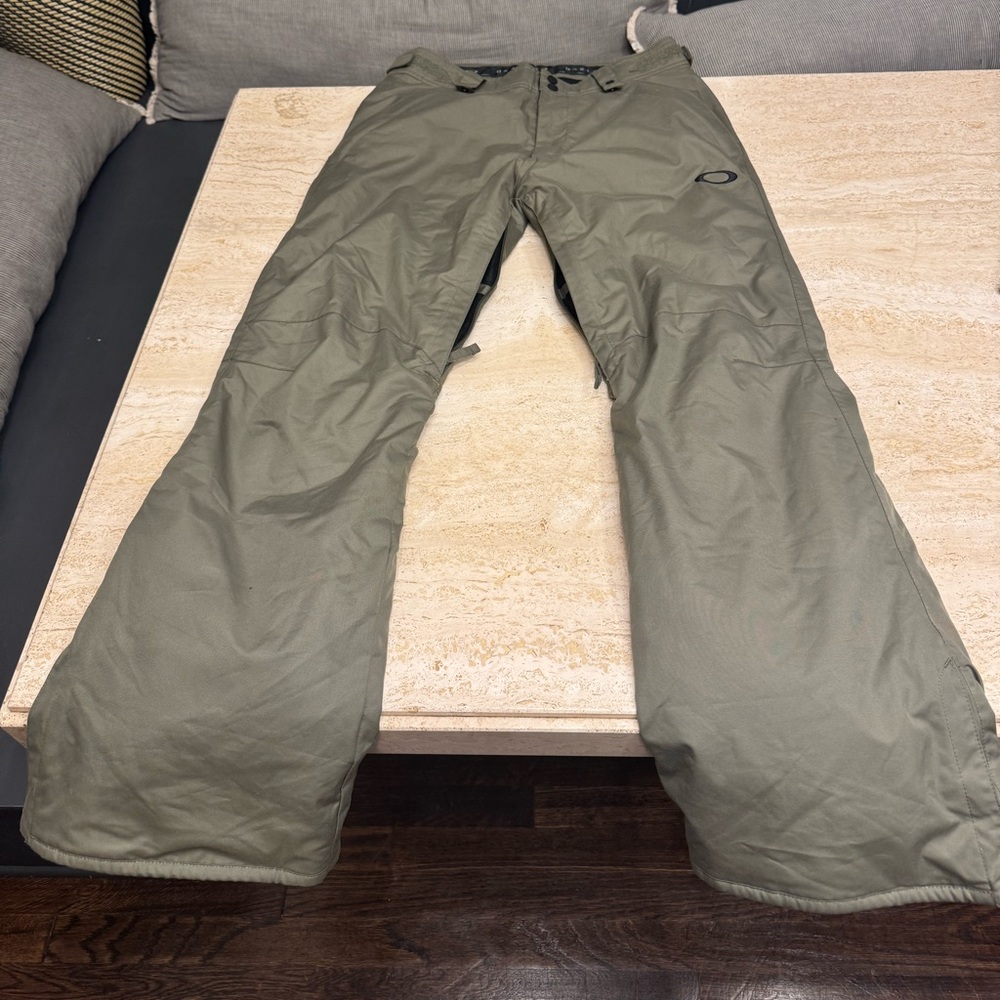 Olive green Oakley snow pants